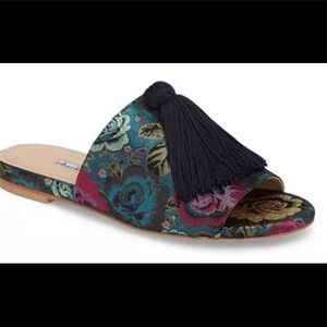 Embroidered Teal & Purple Slides with Black Tassel